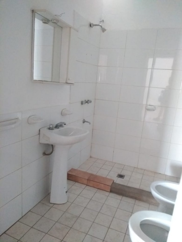 Casa 2 dormitorios en barrio Mercantil, Cordoba capital