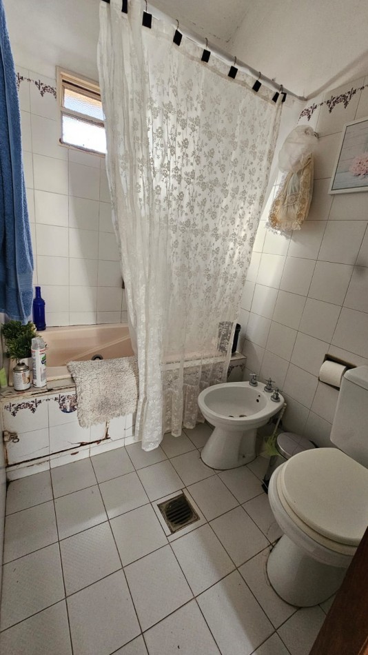 Casa 5 dormitorios en Barrio Cerro Chico, Cordoba Capital.