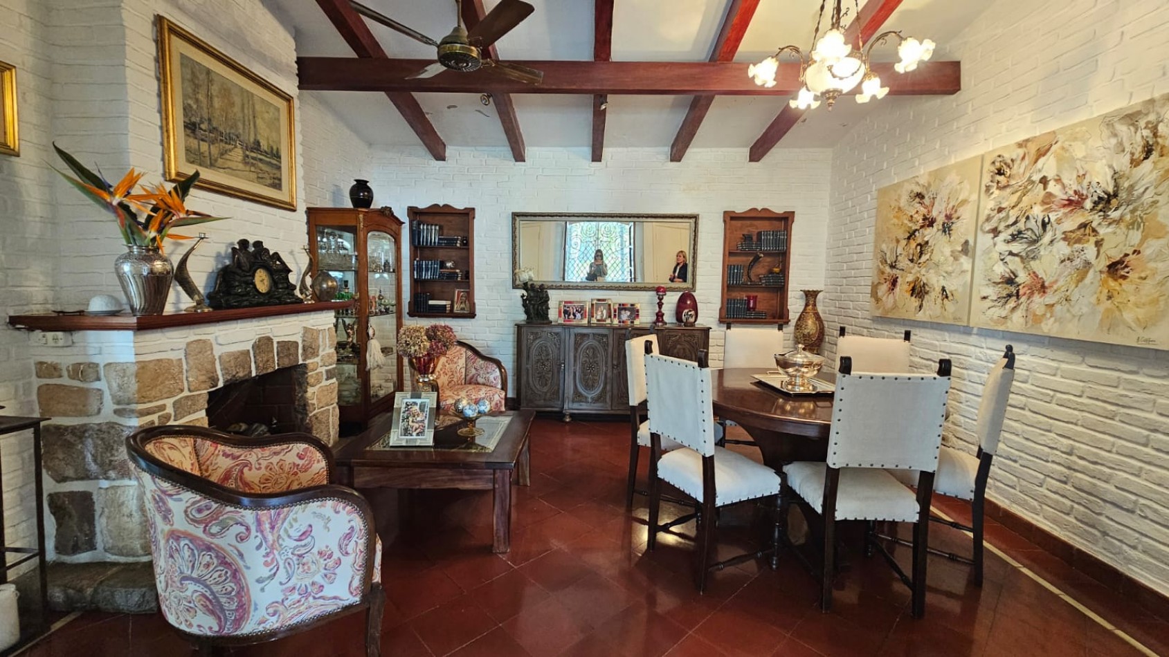 Casa 5 dormitorios en Barrio Cerro Chico, Cordoba Capital.