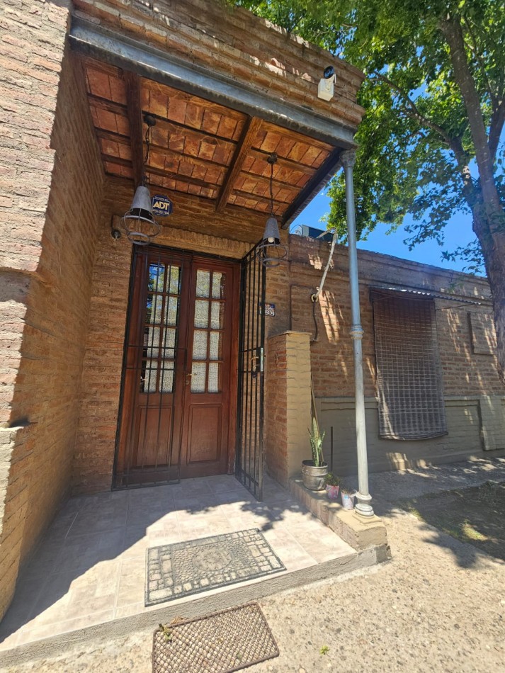 Casa 3 dormitorios en Barrio El Refugio, Cordoba Capital